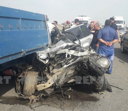 Kürdəmirdə dəhşətli qəzaya düşən Zərdablı ailənin üzvlərinin adları məlum oldu – SİYAHI