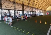 Uşaq futbol məktəbi, uşaq futbolu – детский футбол футбольная школа – Çocuk futbolu – Kids in football Usaq-futbol-məktəbi-usaq-futbolu-детский-футбол-футбольная-школа-Cocuk-futbolu-Kids-in-football-696x522