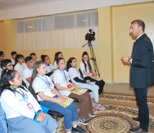 Zərdab Karyera Forumuna ev sahibliyi edib zerdab-rayonu-forum-natiq-eyvazov.png