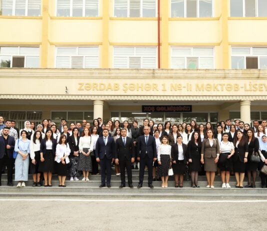 Təhsil İdarəsinin müdiri Zərdabda müəllimlərlə görüşüb – Foto