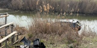 Zərdabda maşın kanala aşıb: 2 nəfər ölüb, 4 nəfər yaralanıb