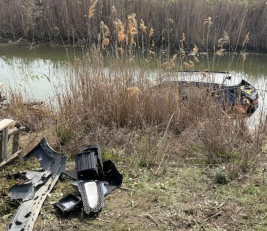 Zərdabda maşın kanala aşıb: 2 nəfər ölüb, 4 nəfər yaralanıb