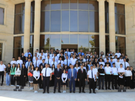Zərdabda yüksək bal toplayan tələbələrlə görüş keçirilib – Foto